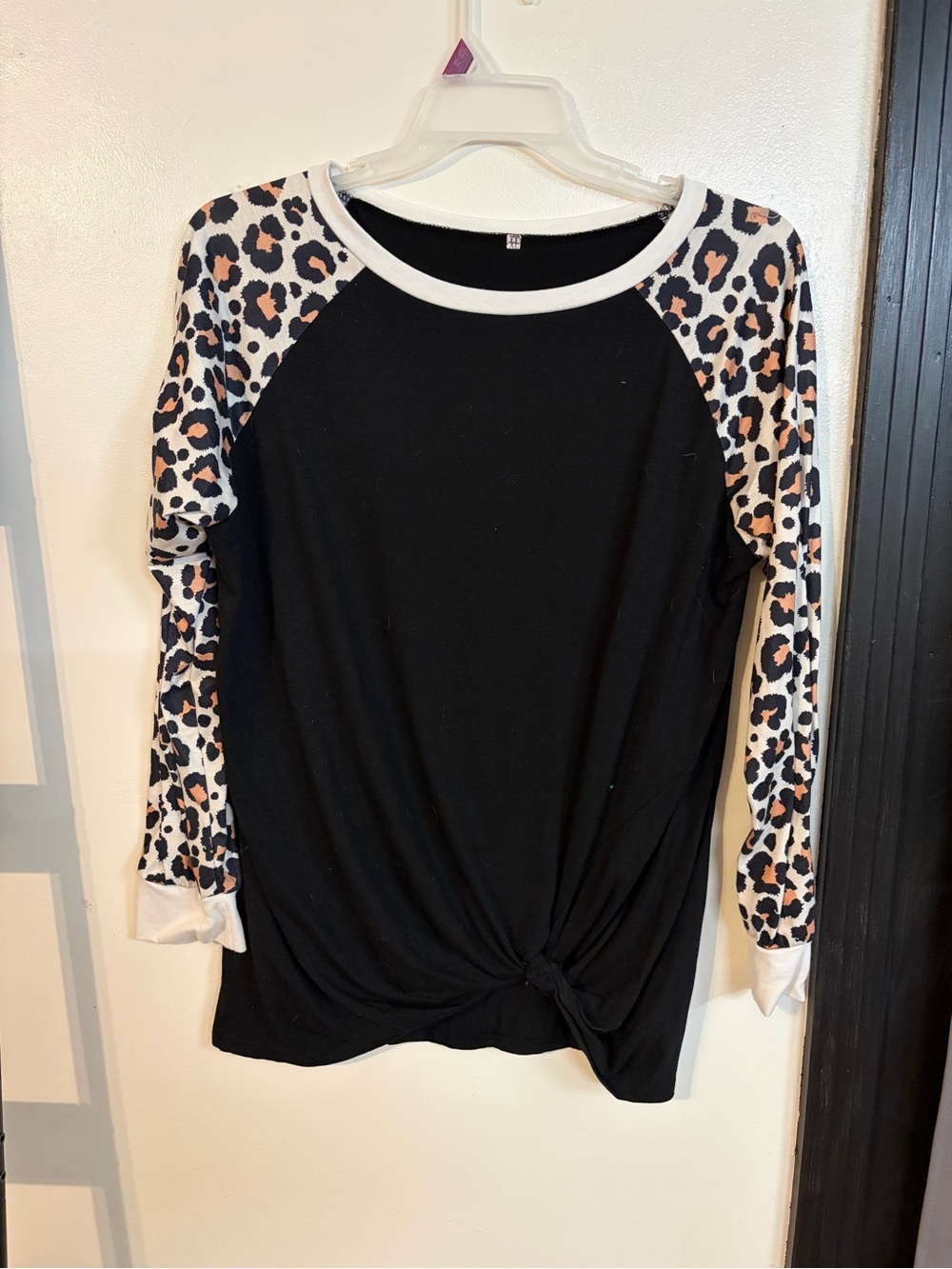 Black Leopard Raglan Knot-Front Women's Top